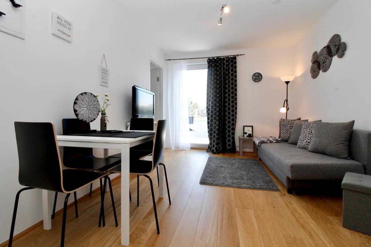 Modern Balcony Apartment With Pool Close To Lake In "Donaustadt" Viyana Dış mekan fotoğraf