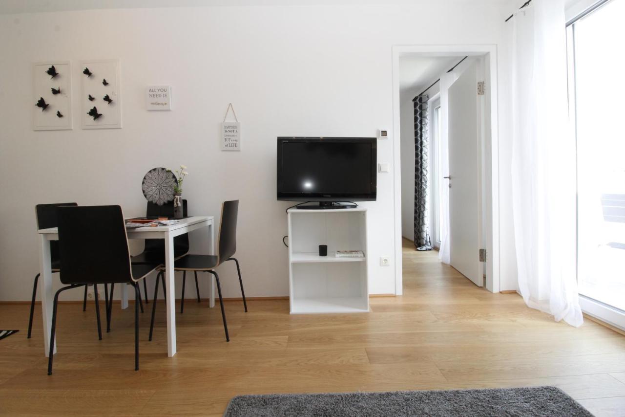 Modern Balcony Apartment With Pool Close To Lake In "Donaustadt" Viyana Dış mekan fotoğraf