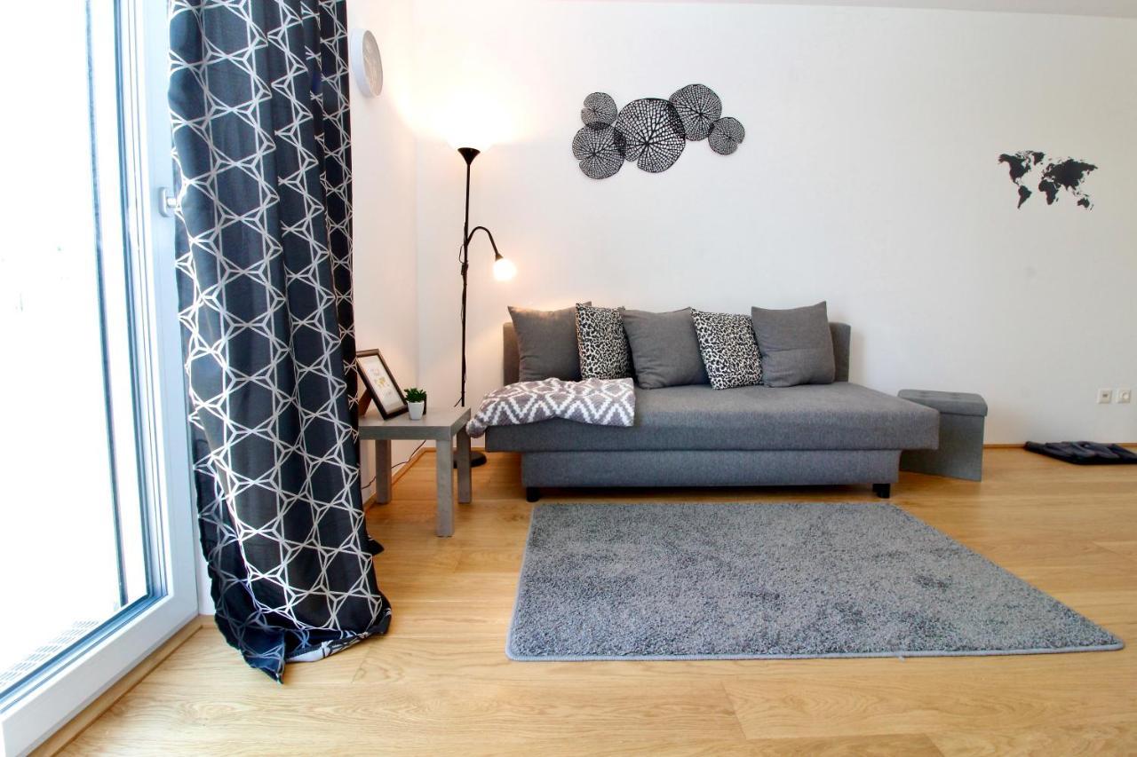 Modern Balcony Apartment With Pool Close To Lake In "Donaustadt" Viyana Dış mekan fotoğraf